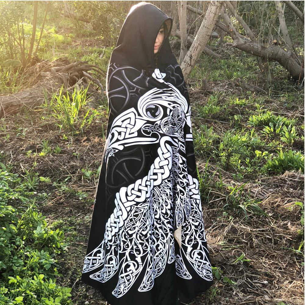 Hooded Blanket Muninn Hooded Blanket